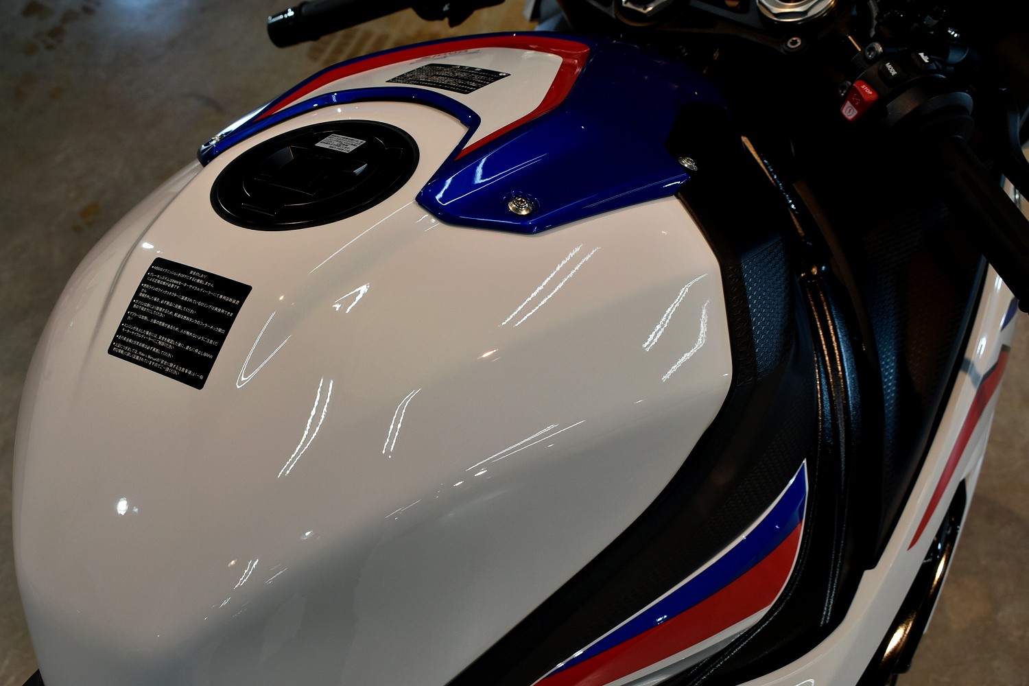 20220919bmw_s1000rr008.jpg