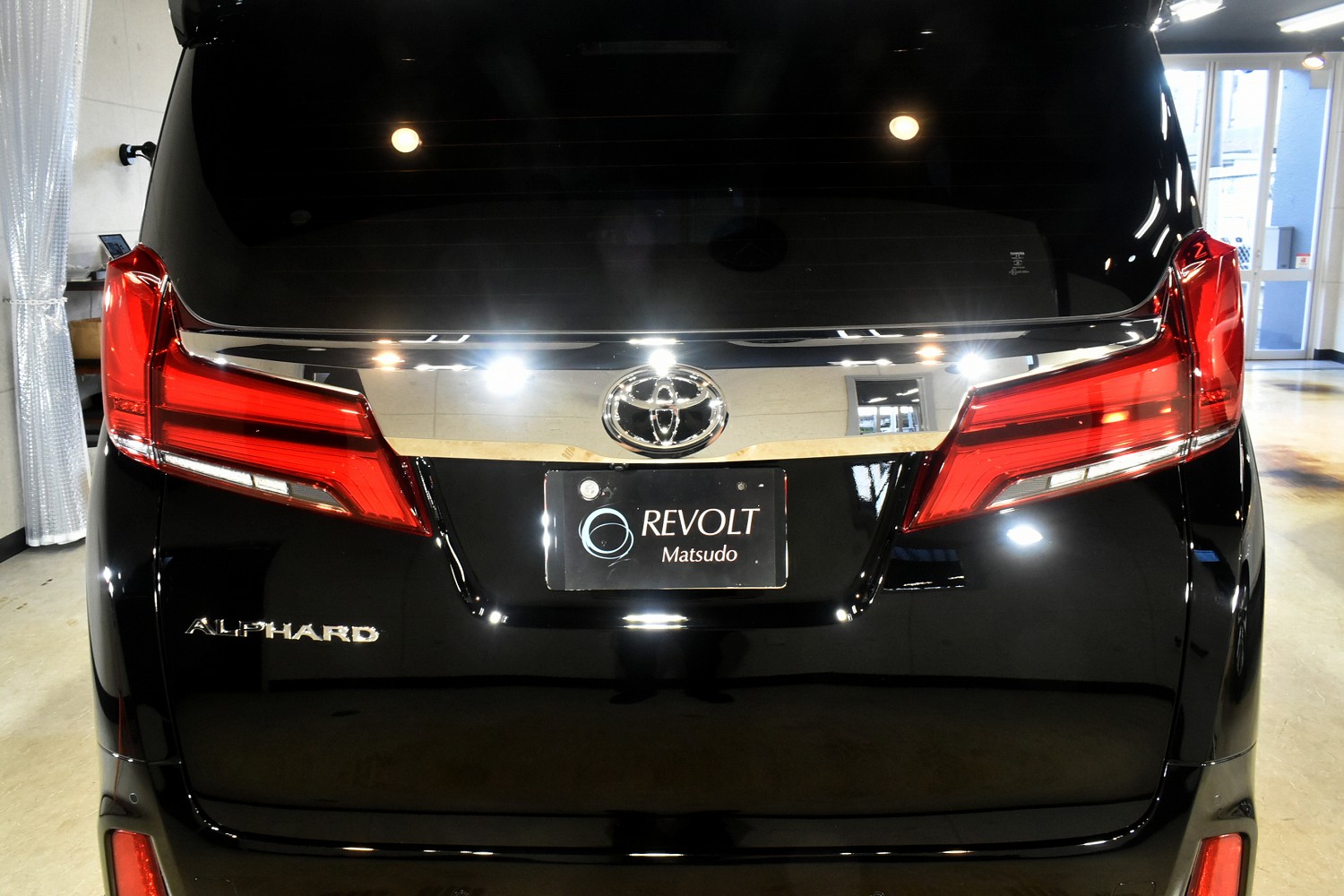 20230912toyota-alphard006.jpg